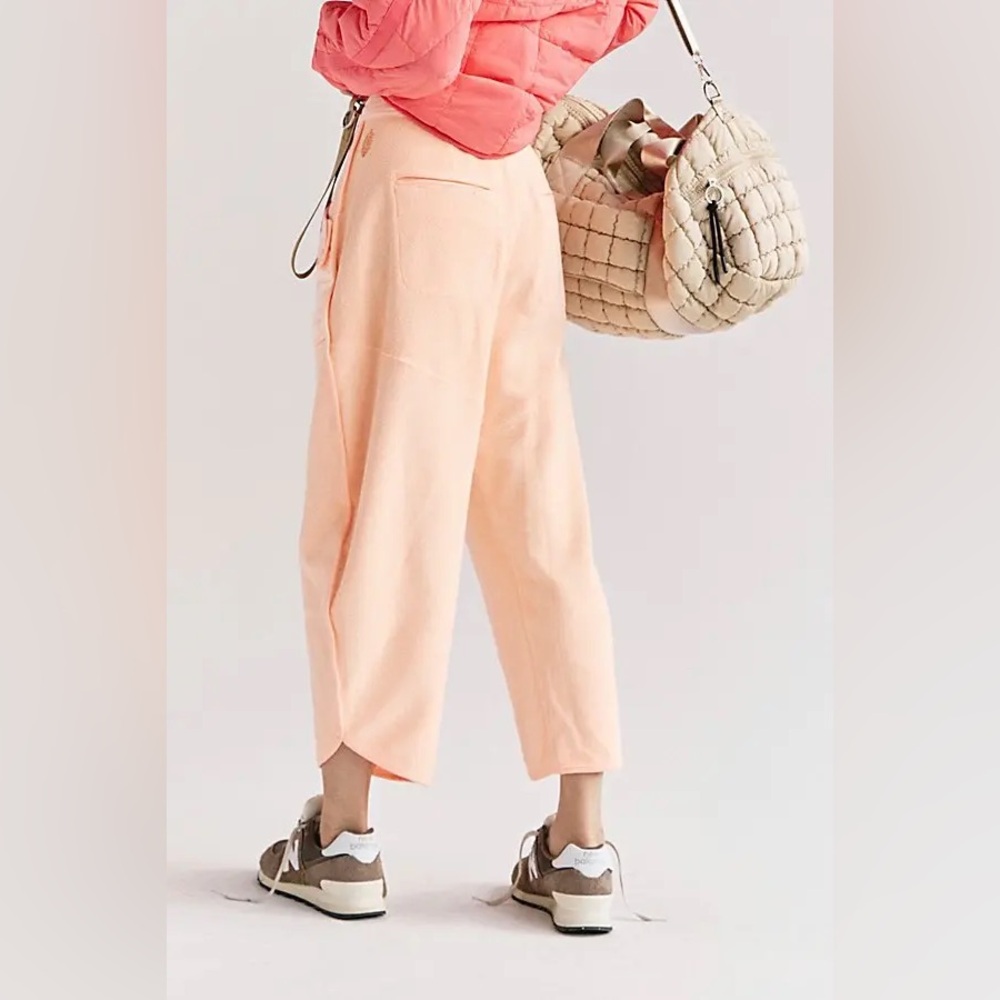 New Free People FP Movement Peach Timko Barrel Leg Pants sz S/Small - Picture 2 of 8